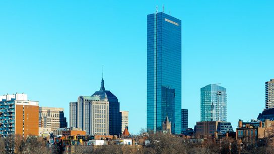 Boston Named a Core Innovation Hub by JLL — Why Companies Are Choosing Massachusetts for Expansion in 2026 (featured )